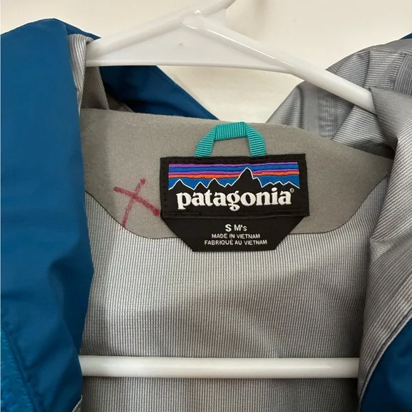 Patagonia Men’s Small Torrentshell 3L Rain Jacket - Like New - Picture 3 of 4